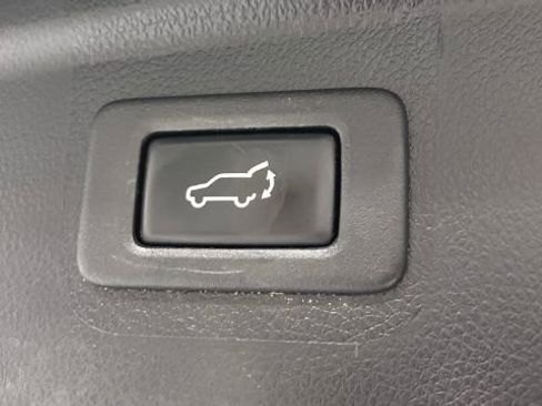 Used 2016 Subaru Outback 2.5i Limited image 27