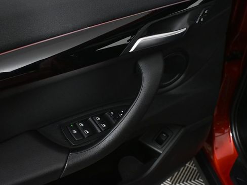 Used 2021 BMW X2 sDrive28i w/ Convenience Package image 8