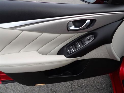 Used 2021 INFINITI Q50 Luxe w/ All Weather Package image 10