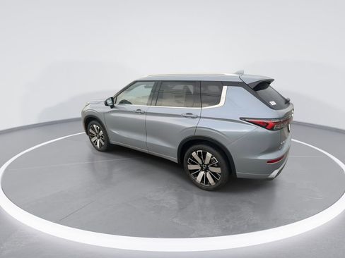 New 2026 Mitsubishi Outlander SEL FWD image 6