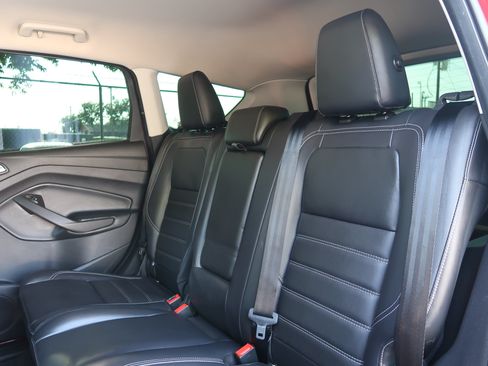 Used 2019 Ford Escape Titanium FWD image 27