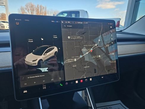 Used 2020 Tesla Model 3 Standard Range Plus image 43