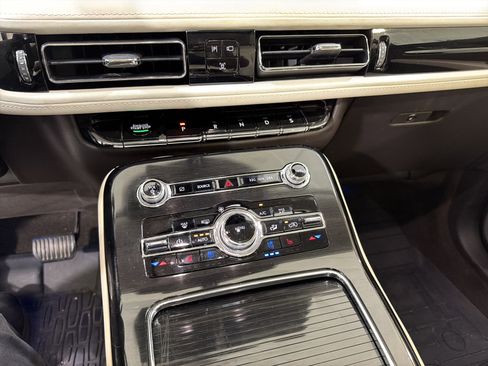 Used 2022 Lincoln Nautilus Black Label w/ Class II Trailer Tow Package image 20