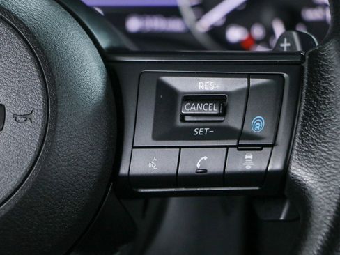 Used 2024 Nissan Rogue SV FWD image 14