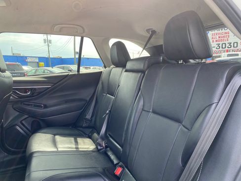 Used 2023 Subaru Outback Limited AWD/4WD image 17