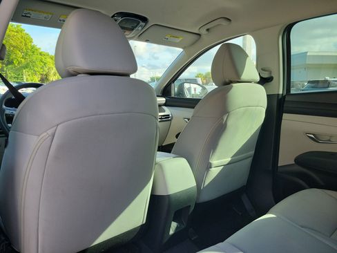 Used 2025 Hyundai Tucson SE FWD image 15