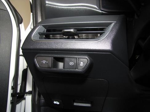 Used 2025 Kia K4 EX FWD image 9