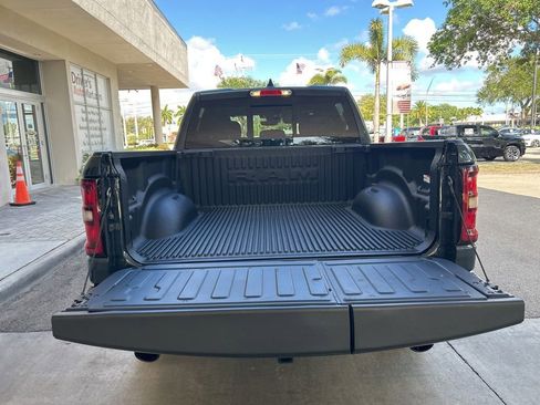 Used 2025 RAM 1500 Big Horn AWD/4WD image 34