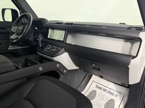 Used 2024 Land Rover Defender 110 X-Dynamic SE AWD/4WD image 24