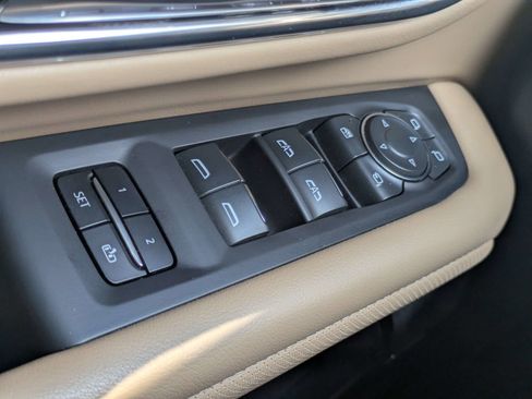 Used 2024 Chevrolet Tahoe Premier RWD image 16