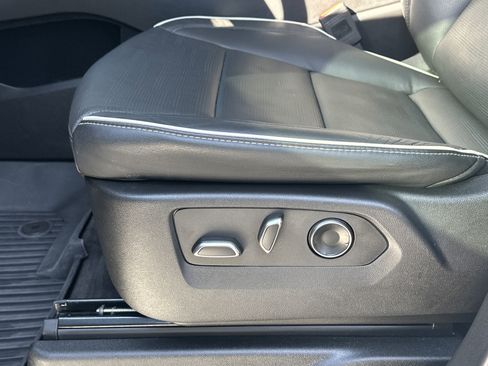 Certified 2024 Cadillac Escalade Sport w/ LPO, ONYX Package image 10