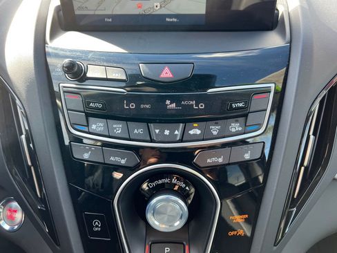 Certified 2025 Acura RDX w/ Technology Package image 26