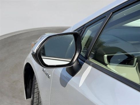 Used 2021 Toyota Corolla LE FWD image 9