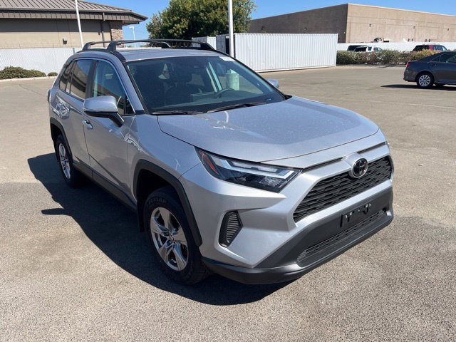 Used 2025 Toyota RAV4 XLE w/ Convenience Package AWD/4WD image 2
