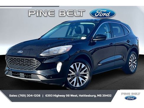 Used 2022 Ford Escape Titanium image 10