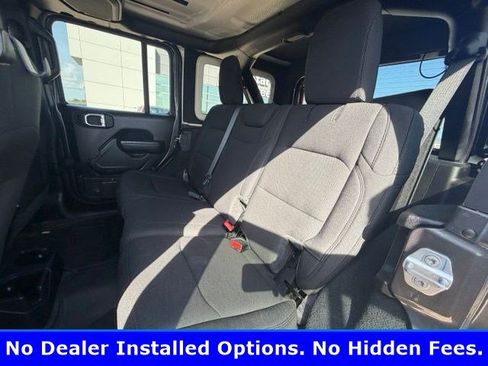 Used 2022 Jeep Wrangler Unlimited Sport AWD/4WD image 9