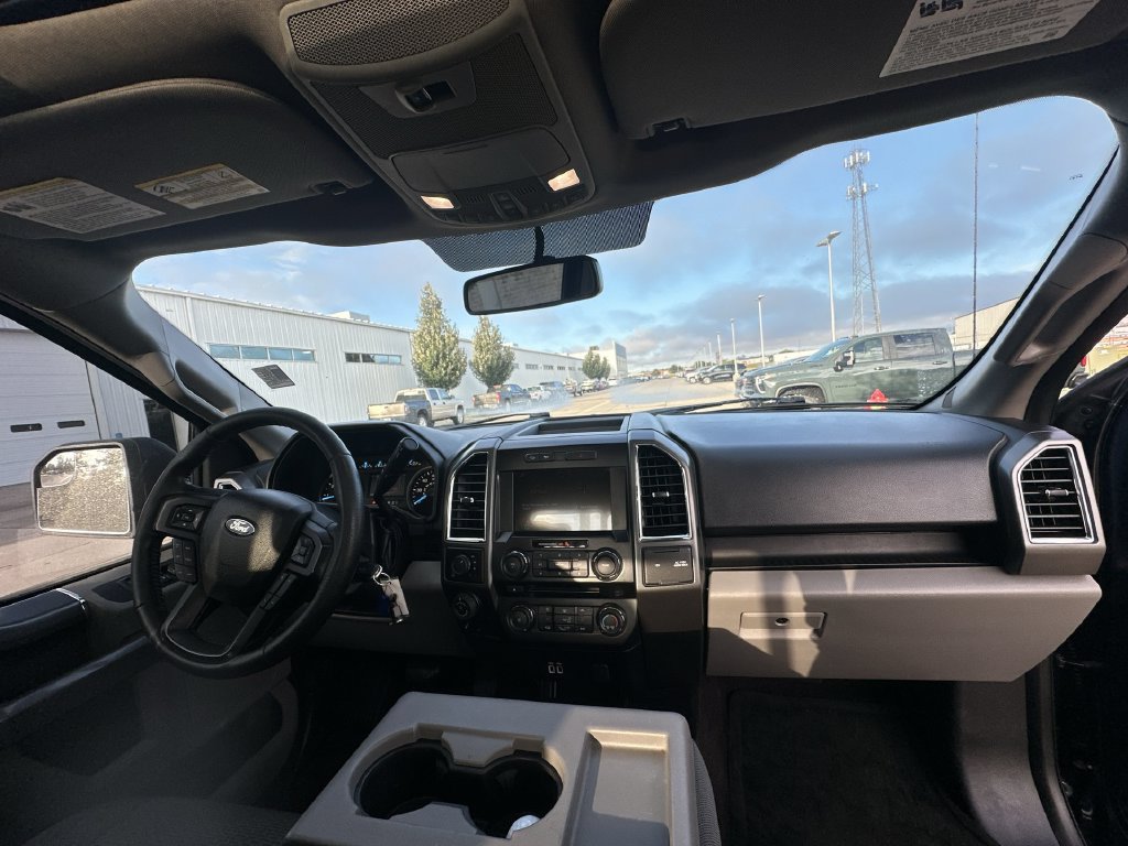 Used 2016 Ford F150 XLT w/ Equipment Group 302A Luxury AWD/4WD image 29