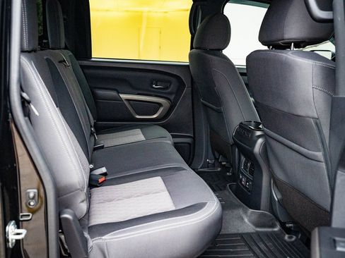 Used 2024 Nissan Titan SV w/ SV Bronze Edition Package image 34