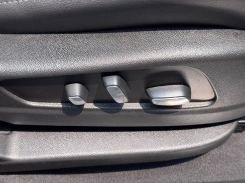 Used 2021 Cadillac XT5 Premium Luxury image 19