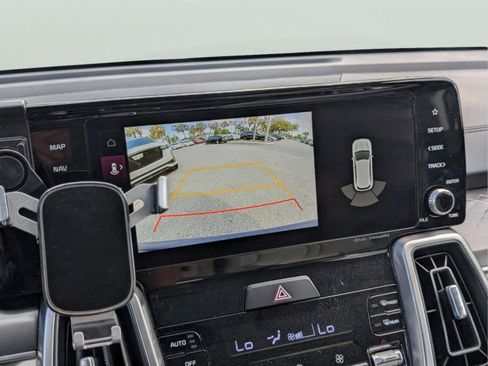 Used 2023 Kia Sorento S FWD image 17