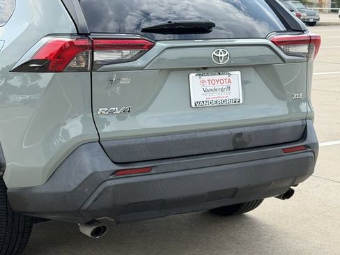 Certified 2019 Toyota RAV4 XLE FWD image 6