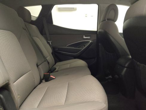 Used 2018 Hyundai Santa Fe Sport image 19