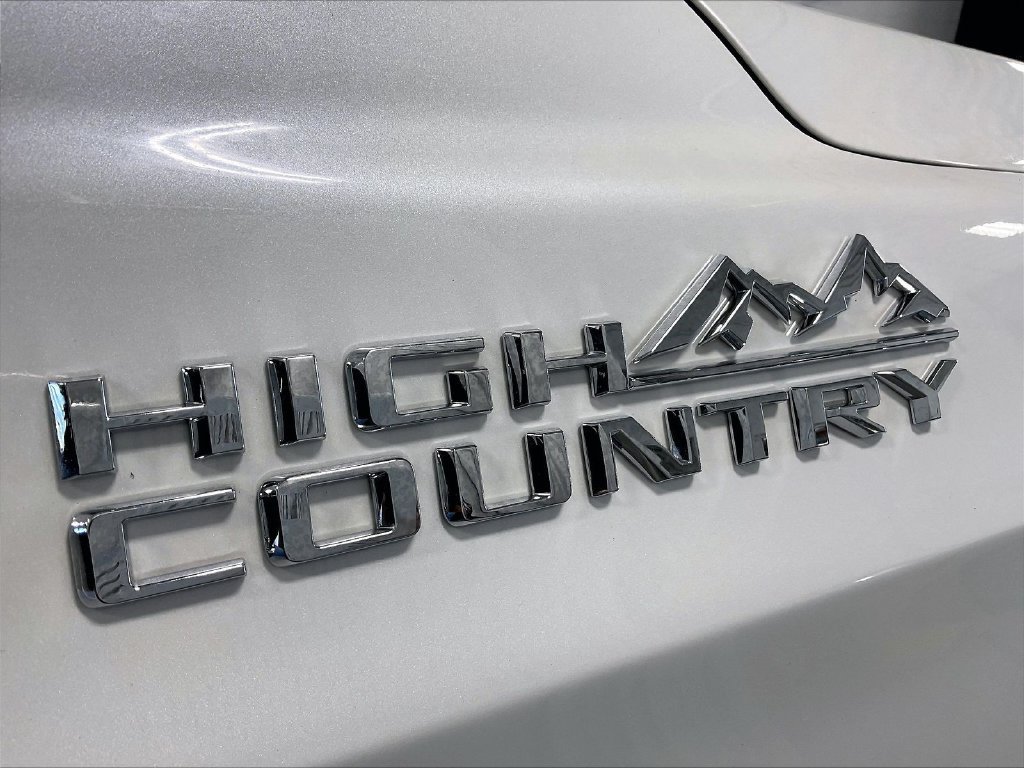 Used 2024 Chevrolet Tahoe High Country w/ Advanced Technology Package AWD/4WD image 30