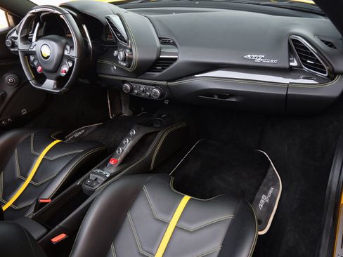 Used 2018 Ferrari 488 Spider RWD image 26