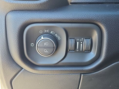 Used 2021 RAM 2500 Laramie image 26