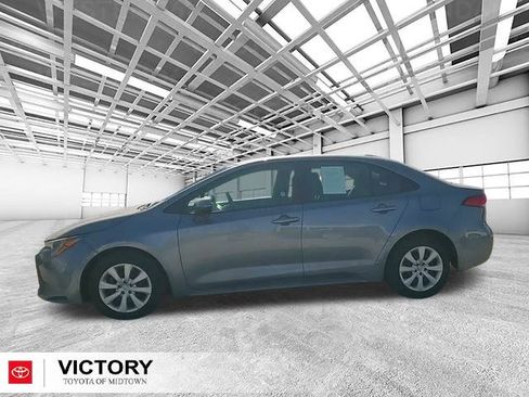 Certified 2025 Toyota Corolla LE image 7