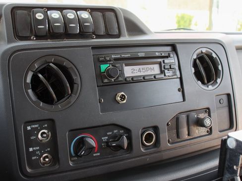 Used 2012 Ford E-450 and Econoline 450 Super Duty w/ Shuttle Bus Prep Pkg image 20