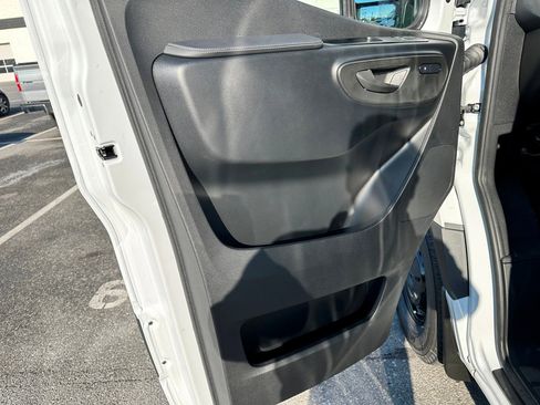 New 2026 Mercedes-Benz Sprinter 2500 image 10