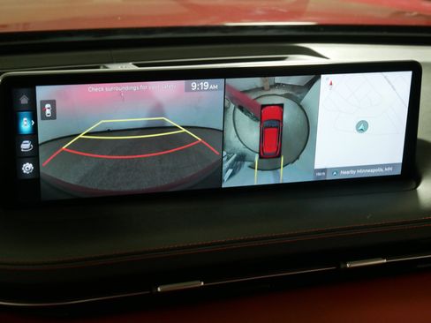 Used 2023 Genesis GV70 3.5T Sport w/ Sport Prestige Package image 33