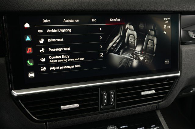 Used 2023 Porsche Cayenne AWD/4WD image 40