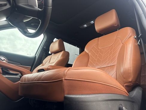 Used 2023 Kia Telluride EX X-Line image 11