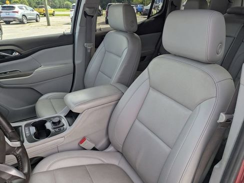 Used 2023 GMC Acadia SLT FWD image 14