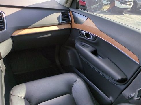 Certified 2023 Volvo XC90 B5 Plus image 16