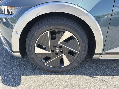 New 2026 Hyundai Ioniq 5 Limited image 11