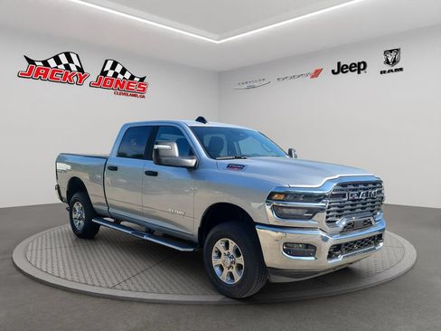 Used 2026 RAM 2500 Big Horn AWD/4WD image 9