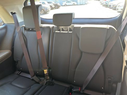 Used 2026 Kia Carnival FWD image 26