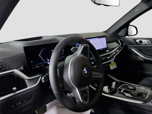 New 2026 BMW X5 xDrive40i AWD/4WD image 9