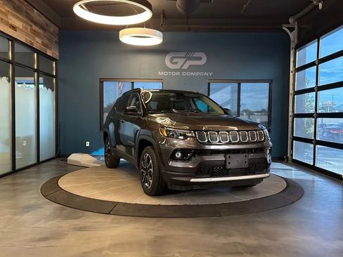 Used 2022 Jeep Compass Limited w/ Sun and Sound Group AWD/4WD image 1
