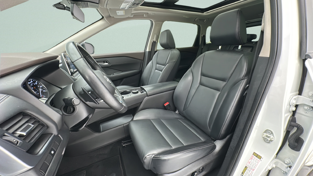 Used 2023 Nissan Rogue SV w/ SV Premium B Package AWD/4WD image 14