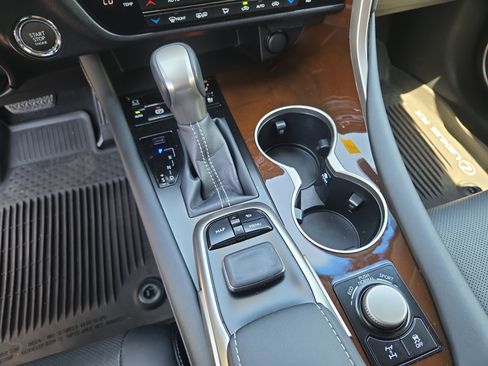 Used 2019 Lexus RX 350 AWD w/ Navigation Package image 30
