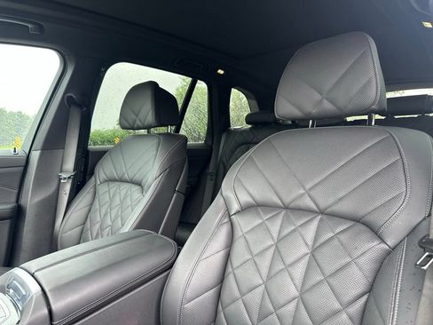 Used 2025 BMW X5 xDrive40i w/ M Sport Package AWD/4WD image 16