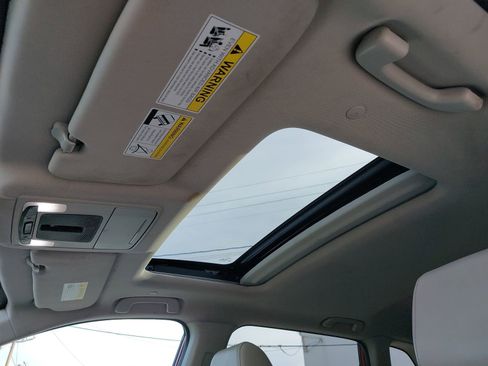 Used 2023 Honda CR-V EX-L image 29