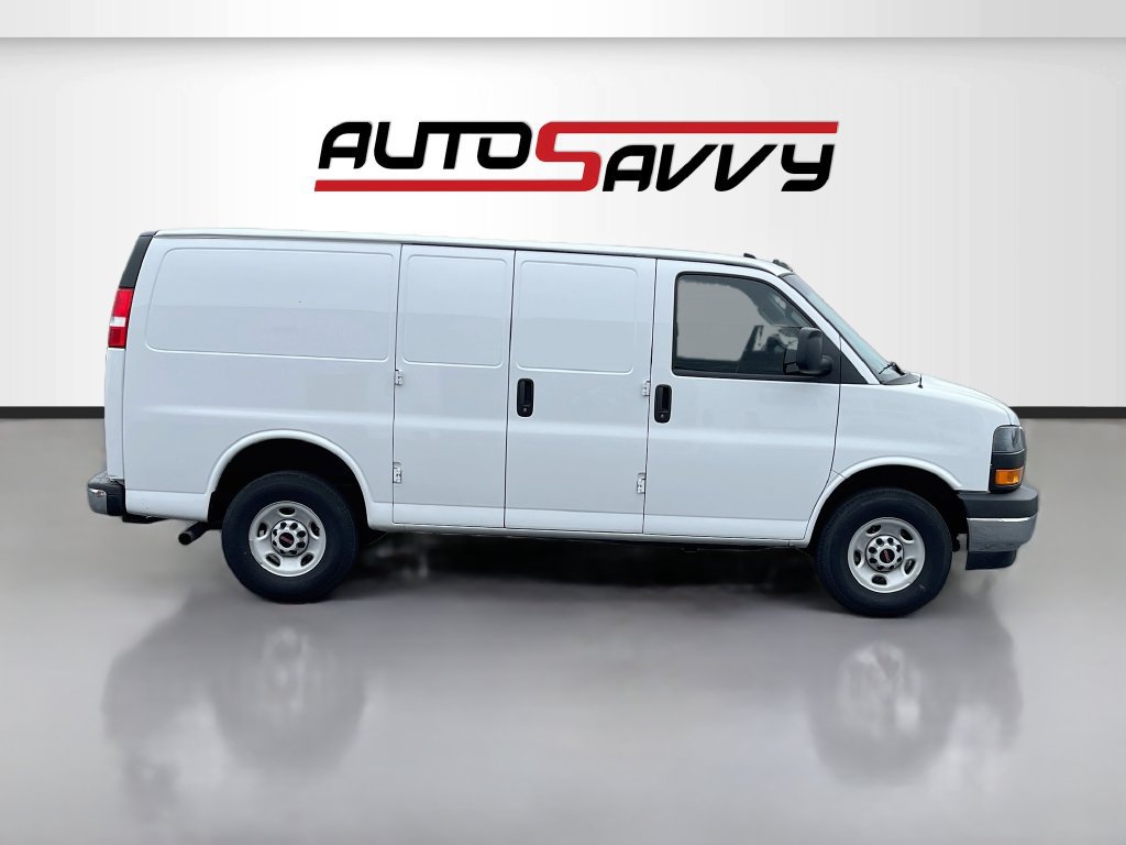 Used 2025 GMC Savana 3500 w/ Driver Convenience Package RWD image 8