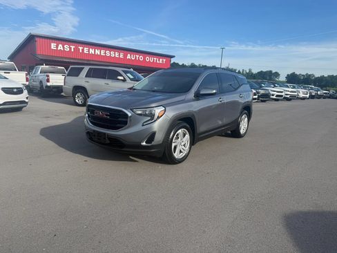 Used 2019 GMC Terrain SLE w/ Driver Convenience Package AWD/4WD image 2