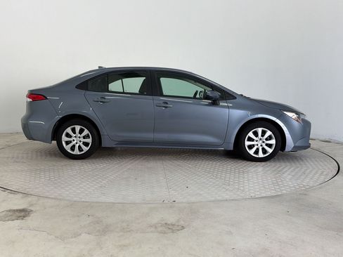 Used 2025 Toyota Corolla LE FWD image 8
