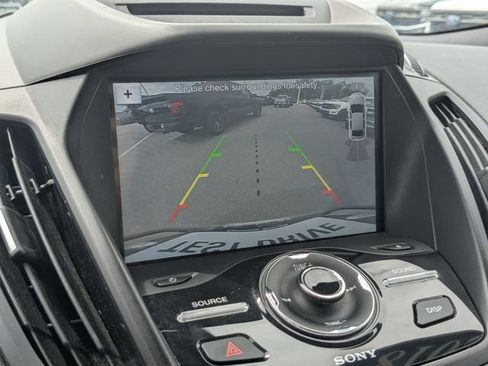 Certified 2018 Ford Escape Titanium w/ Ford Safe & Smart Package FWD image 17